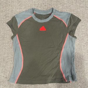 Color is Olive Strata